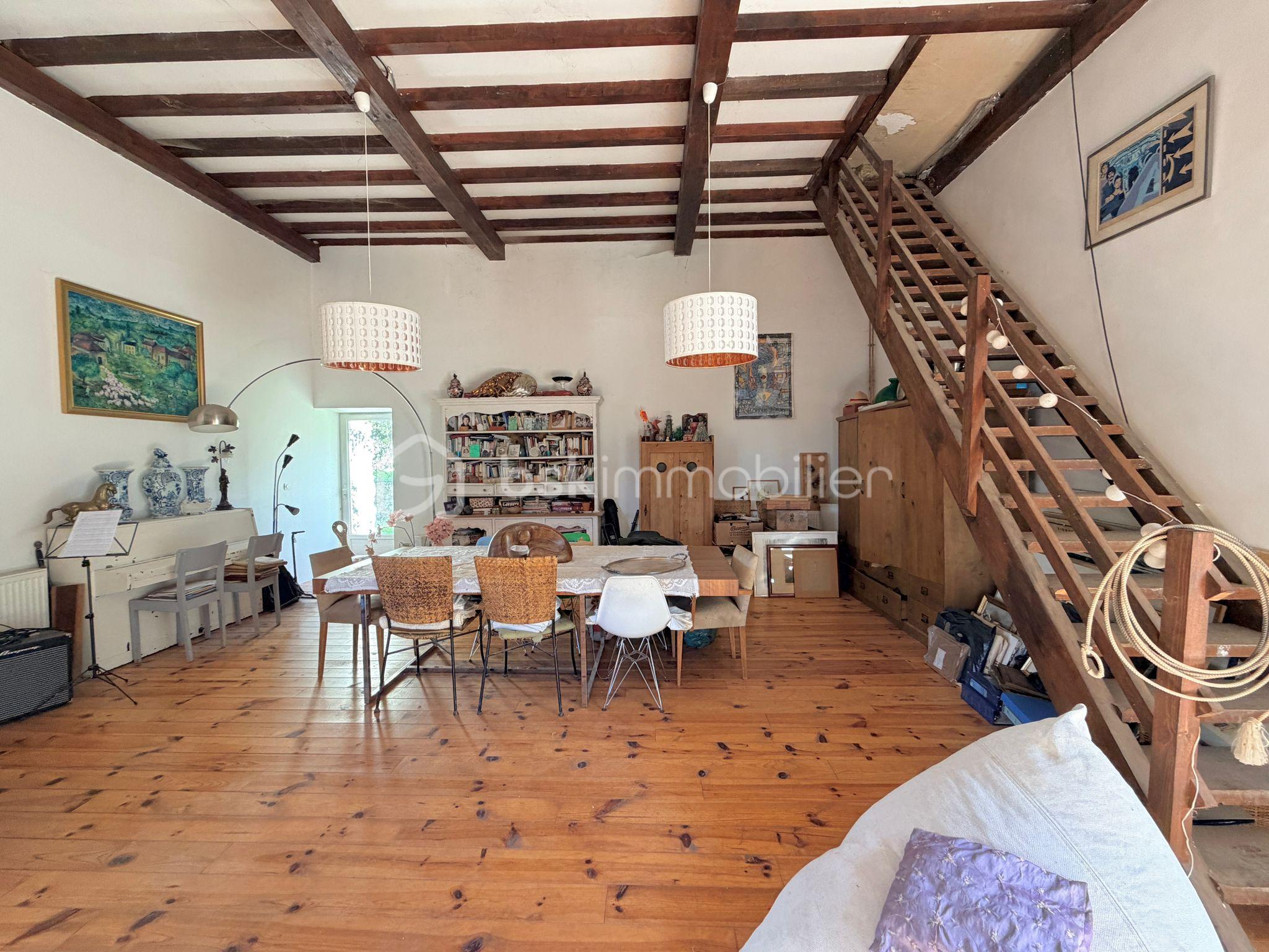Corps de ferme de 192 m² 2
