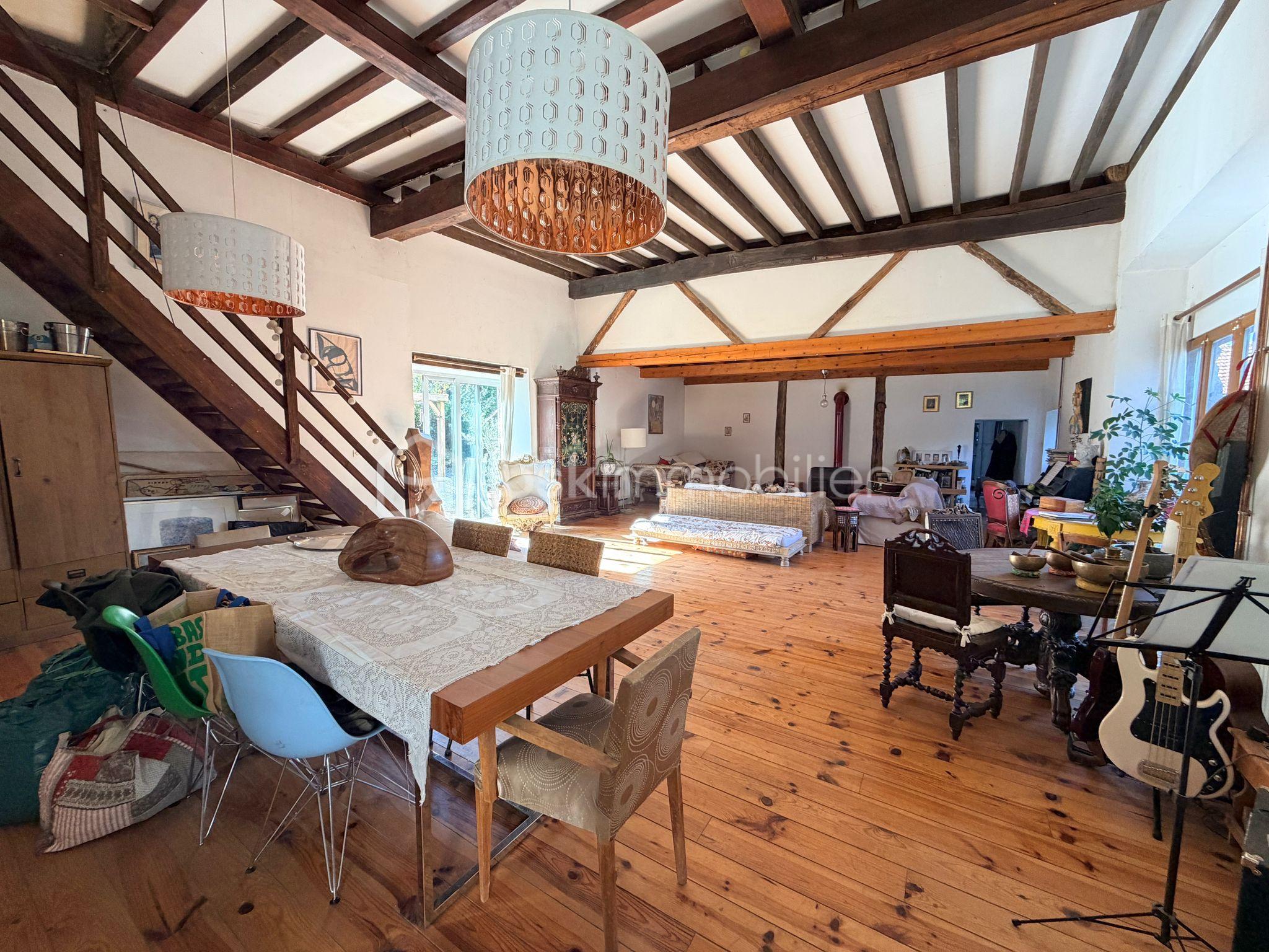 Corps de ferme de 192 m² 3