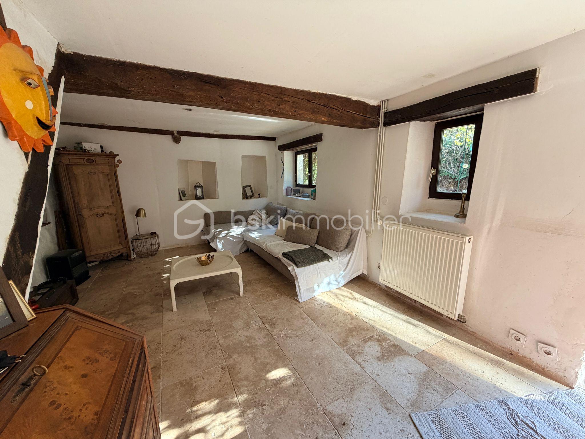 Corps de ferme de 192 m² 5